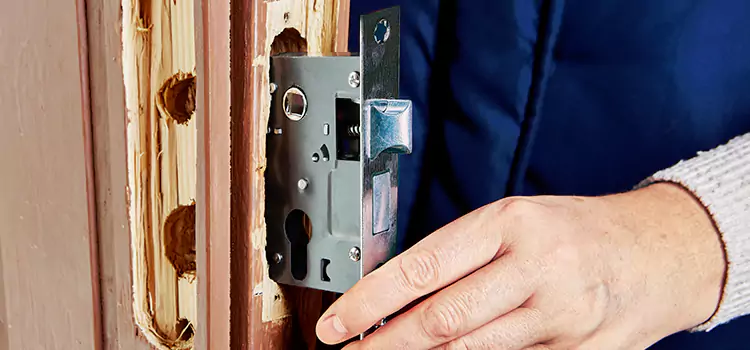 Garage Door Lock Replacement Harvey